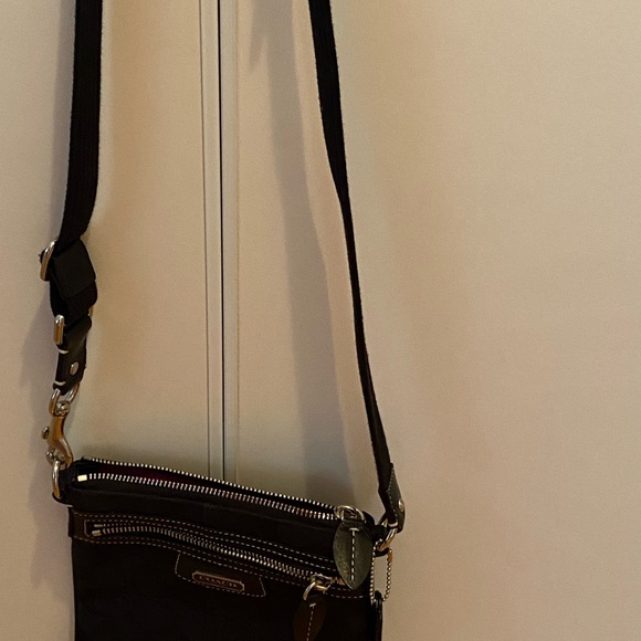 Small Coach Crossbody Bag - Picture 6 of 6